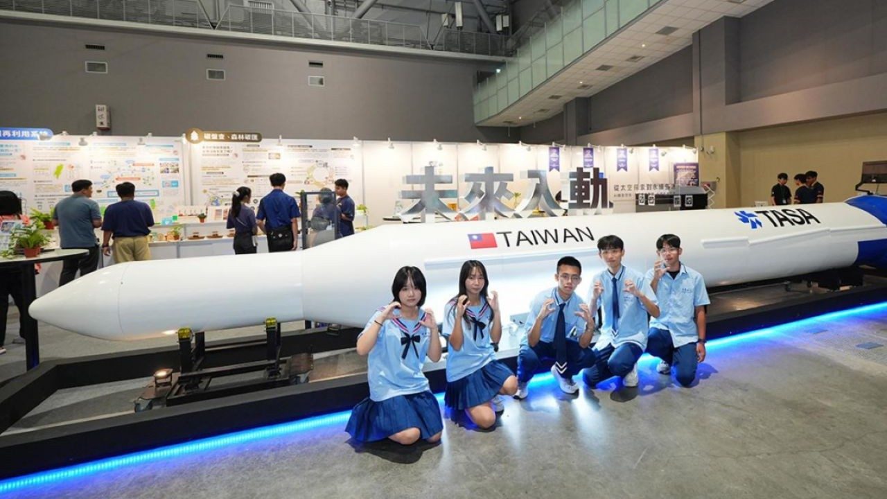 從實驗室走向生活！國科會打造「未來入軌館」　13米火箭＋PYXIS機器人探索未來生活｜2026均衡臺灣週 系列報導