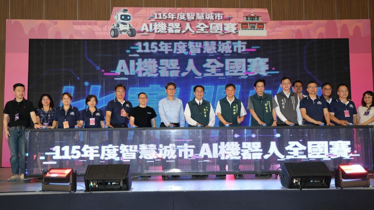 台南AI機器人全國賽隊伍創新高 黃偉哲加碼冠軍獎金鼓勵科技人才